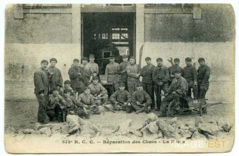 Groupe de militaires