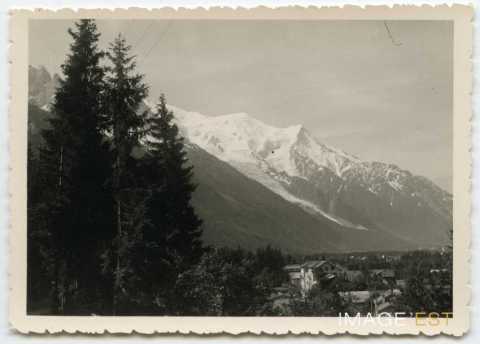 Montagne enneigée (Suisse)