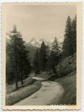 Route de montagne (Haute-Savoie)