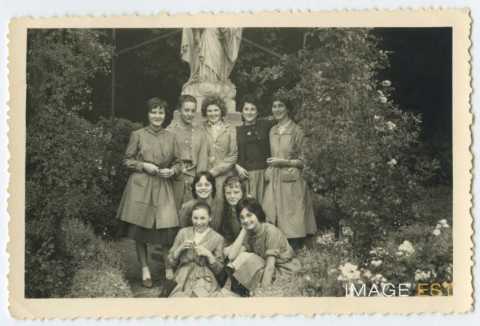 Jeunes filles (Maxéville)