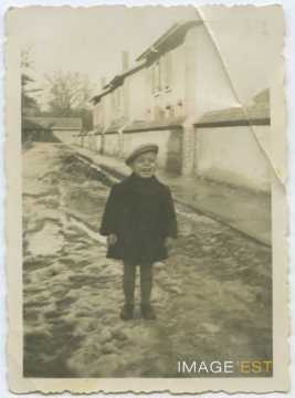 Enfant rue Pasteur (Maxéville)