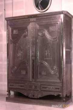 Armoire lorraine (Raville-sur-Sanon)