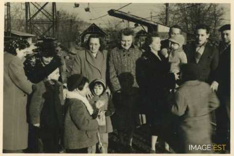 Groupe de personnes (Maxéville)