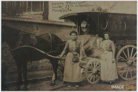 Employées de la laiterie Saint-Sébastien (Maxéville)