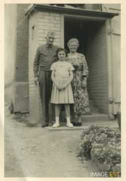 Jeanine Philippe et ses parents (Maxéville)