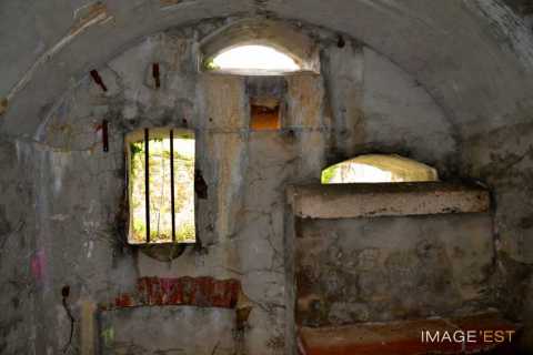 Intérieur d'un coffre double (Frouard)