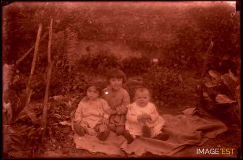 Groupe d'enfants (Germiny)