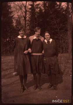 Groupe de femmes (Germiny)