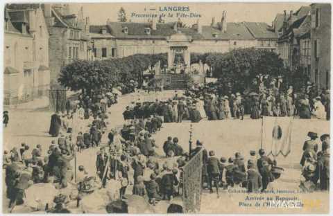 Procession de la Fête-Dieu (Langres)