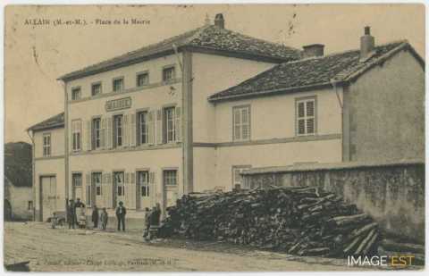 Place de la Mairie (Allain)