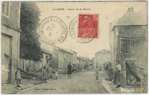 Place de la Mairie (Allamps)