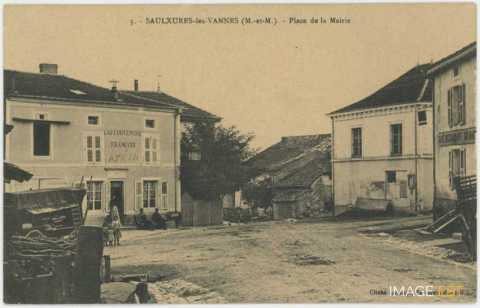 Place de la Mairie (Saulxures-lès-Vannes)