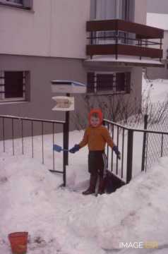 Enfant dans la neige (Villers-lès-Nancy)