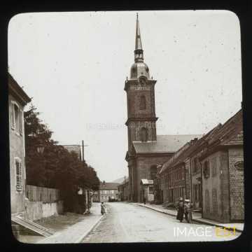 Grande rue et église Saint-Michel (Wisches)