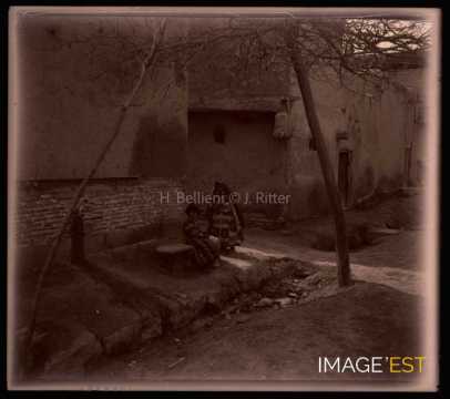 Enfants en tenue traditionnelle (Boukhara)