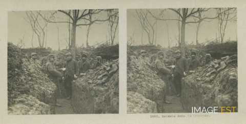 Soldats français dans une tranchée