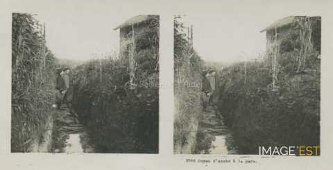 Boyau d'accès à une gare