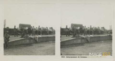 Embarquement de troupes