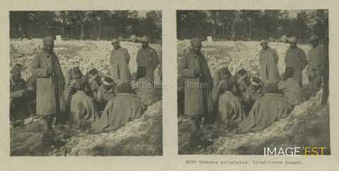 Tirailleurs jouant