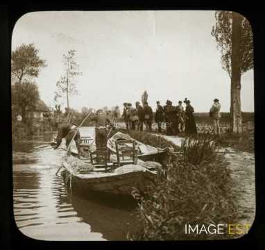 Excursion sur les canaux (Saint-Omer)