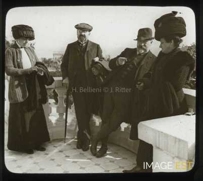 Sur la terrasse du grand hôtel (Sainte-Maxime)