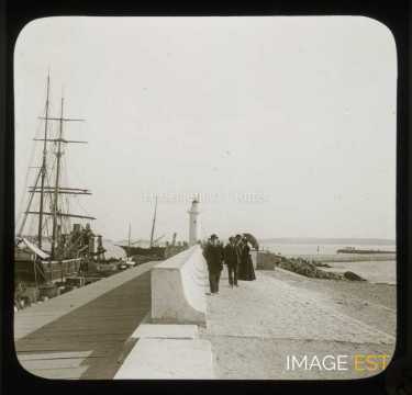 Jetée (Cannes)