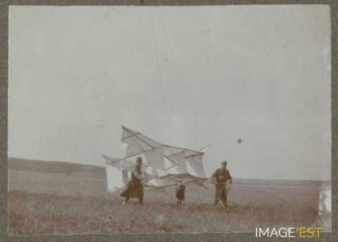 Manoeuvre de cerf-volant (Vadenay)