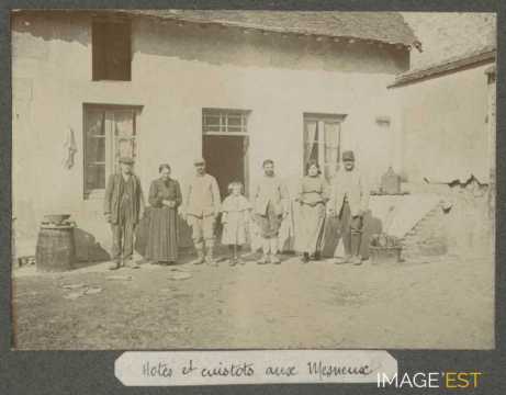 Militaires et civils (Les Mesneux)