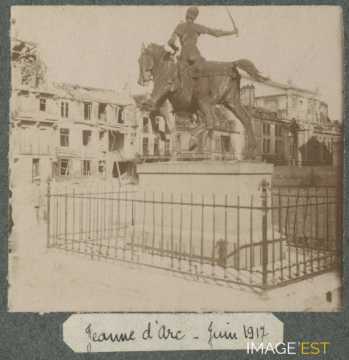 Statue équestre de Jeanne d'Arc (Reims)