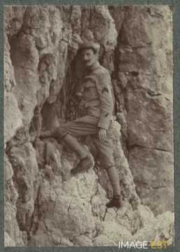 Officier sur une paroi (Antibes)