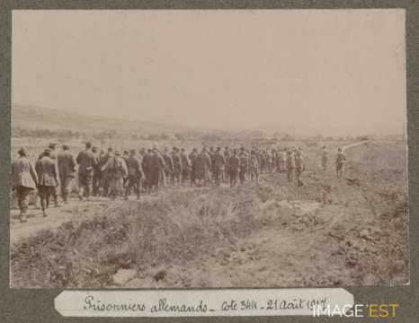 Convoi de prisonniers allemands (Vacherauville)