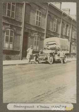 Véhicule militaire (Amiens)