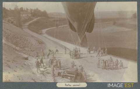 Arrimage du ballon (La Hérelle)