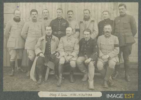 Groupe d'officiers (Esnon)