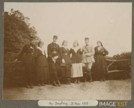Officiers et infirmières (Wiesbaden)