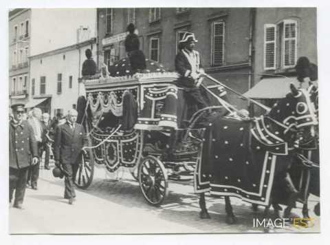 Procession du convoi funèbre d'Émile Friant (Nancy)