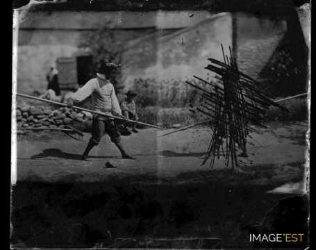 Paludiers au travail (Batz-sur-Mer)