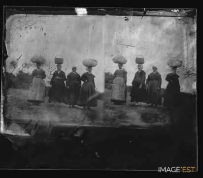 Travailleuses dans les champs (Batz-sur-Mer)