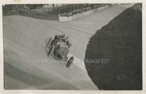 Voiture de course