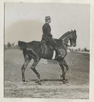 Militaire à cheval