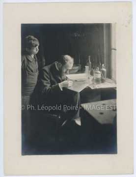Eugène Béjot au travail (Sèvres)