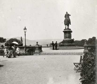 Statue équestre (Metz)