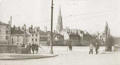 Moyen pont (Metz)