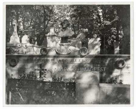 Tombe de la famille Corot (Paris)