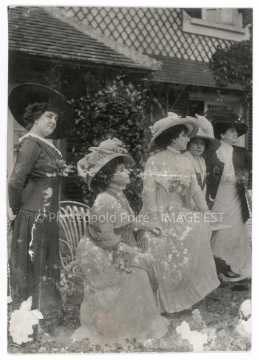 Dans un jardin (Ronchamp)