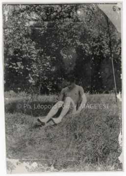 Homme dans un jardin (Nancy)