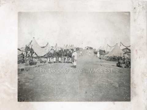 Campement militaire