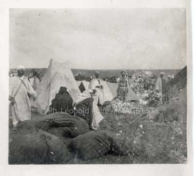 Campement militaire