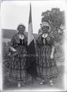 Lorraines en costume traditionnel