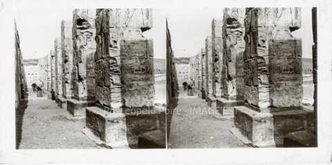 Colonnes d'un temple
